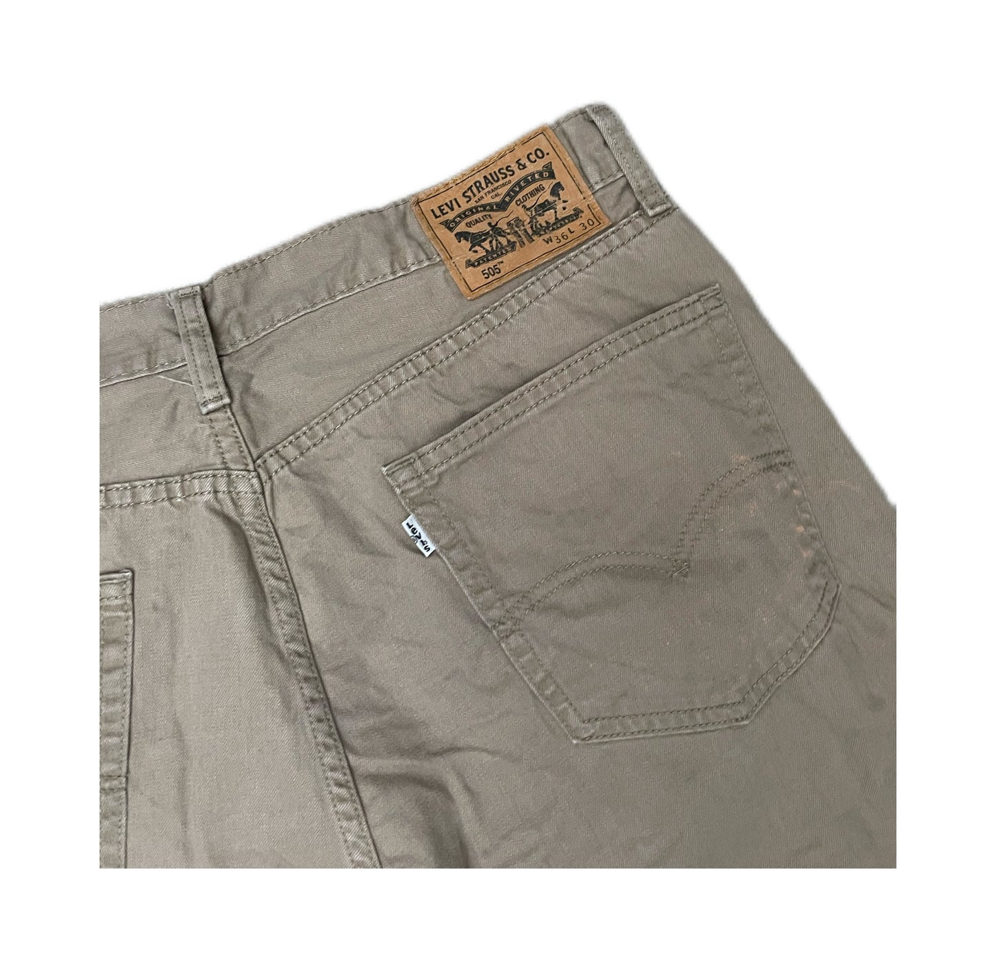 (22) Levi’s Jeans 505