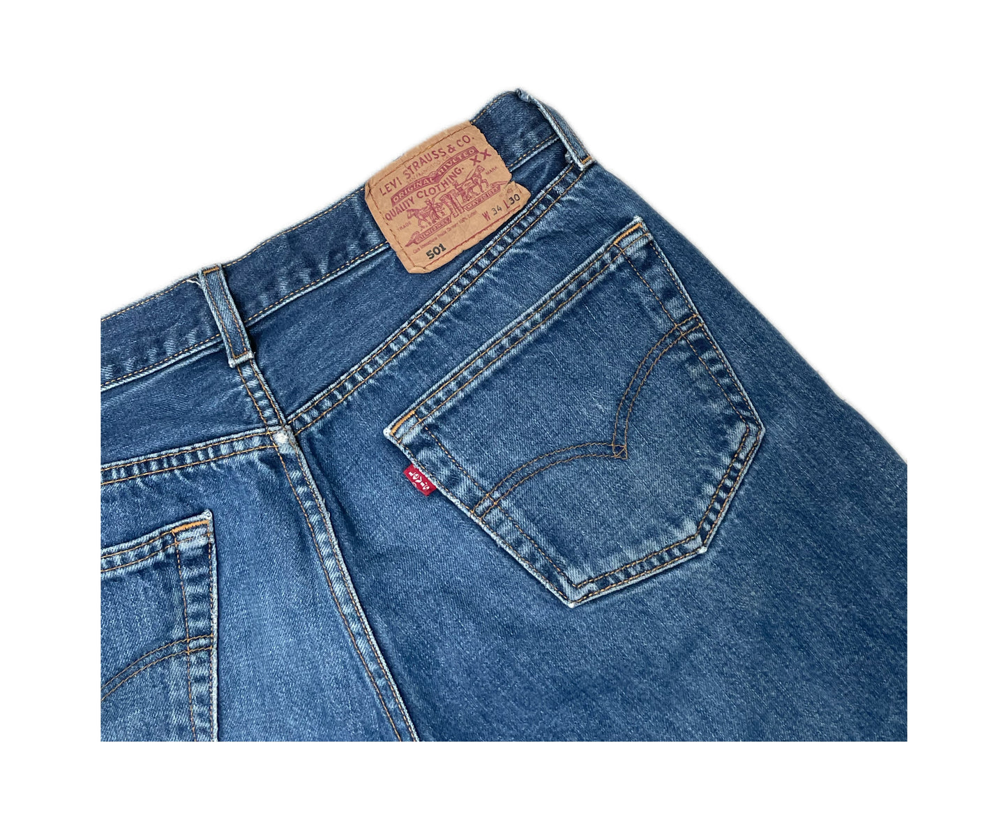 (18) Levi’s Jeans 501