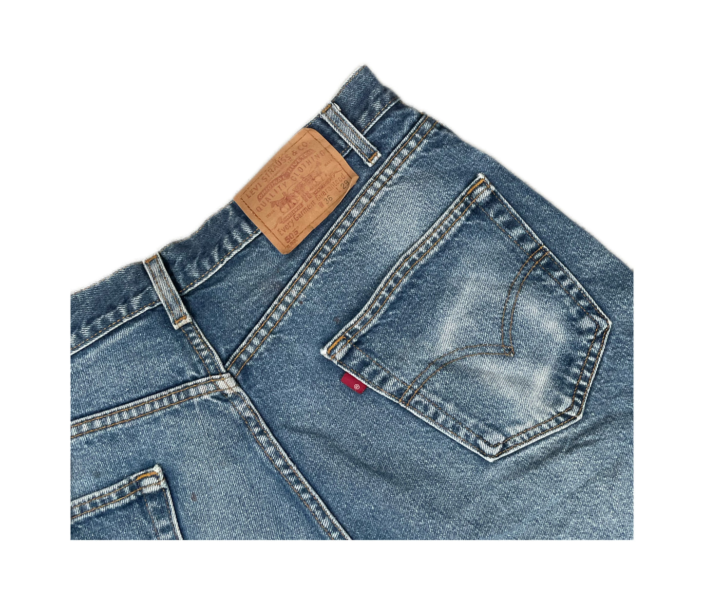 (17) Levi’s Jeans 505