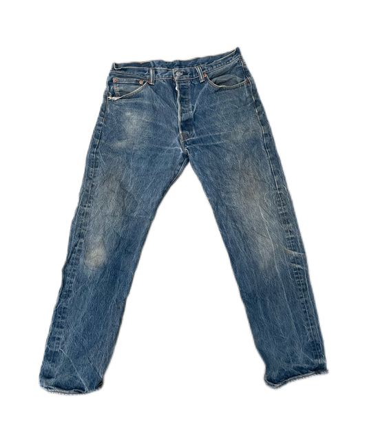 (13) Levi’s Jeans 501